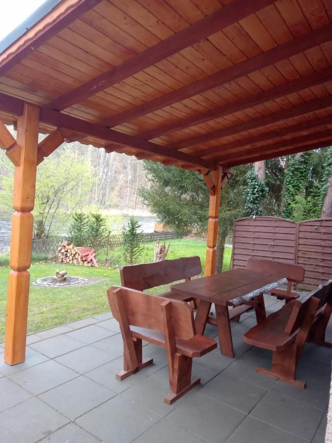 Urokliwy Domek Nad Brzegiem Jeziora Lubiatow  Bagian luar foto