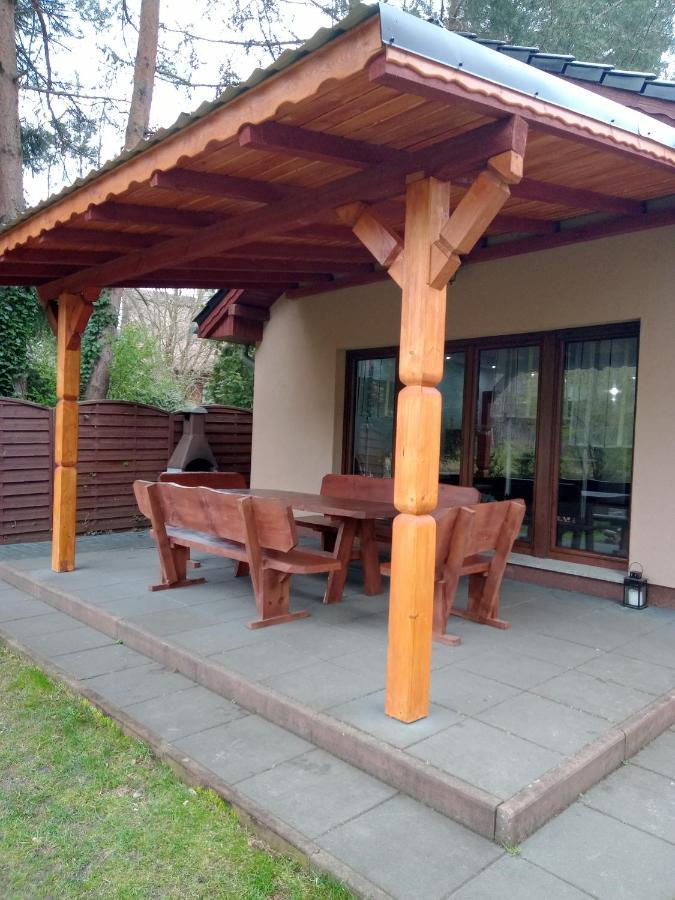 Urokliwy Domek Nad Brzegiem Jeziora Lubiatow  Bagian luar foto